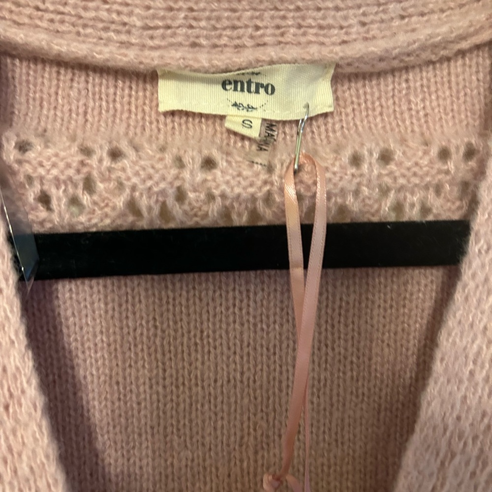 20. Entro Cardigan Sweater - Picture 2 of 6